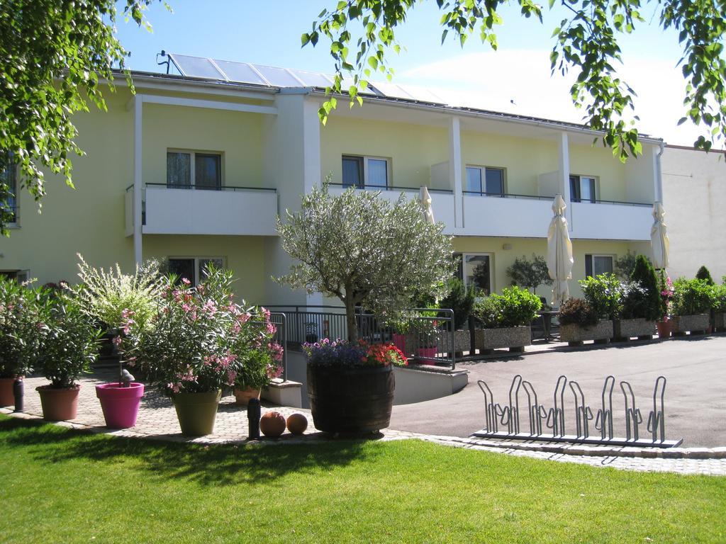 Pension Schmidt Podersdorf am See Exterior foto
